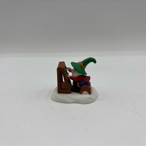 Department 56 2002 Vintage HVC North Pole Series Running The Loom 56.56838 EUC